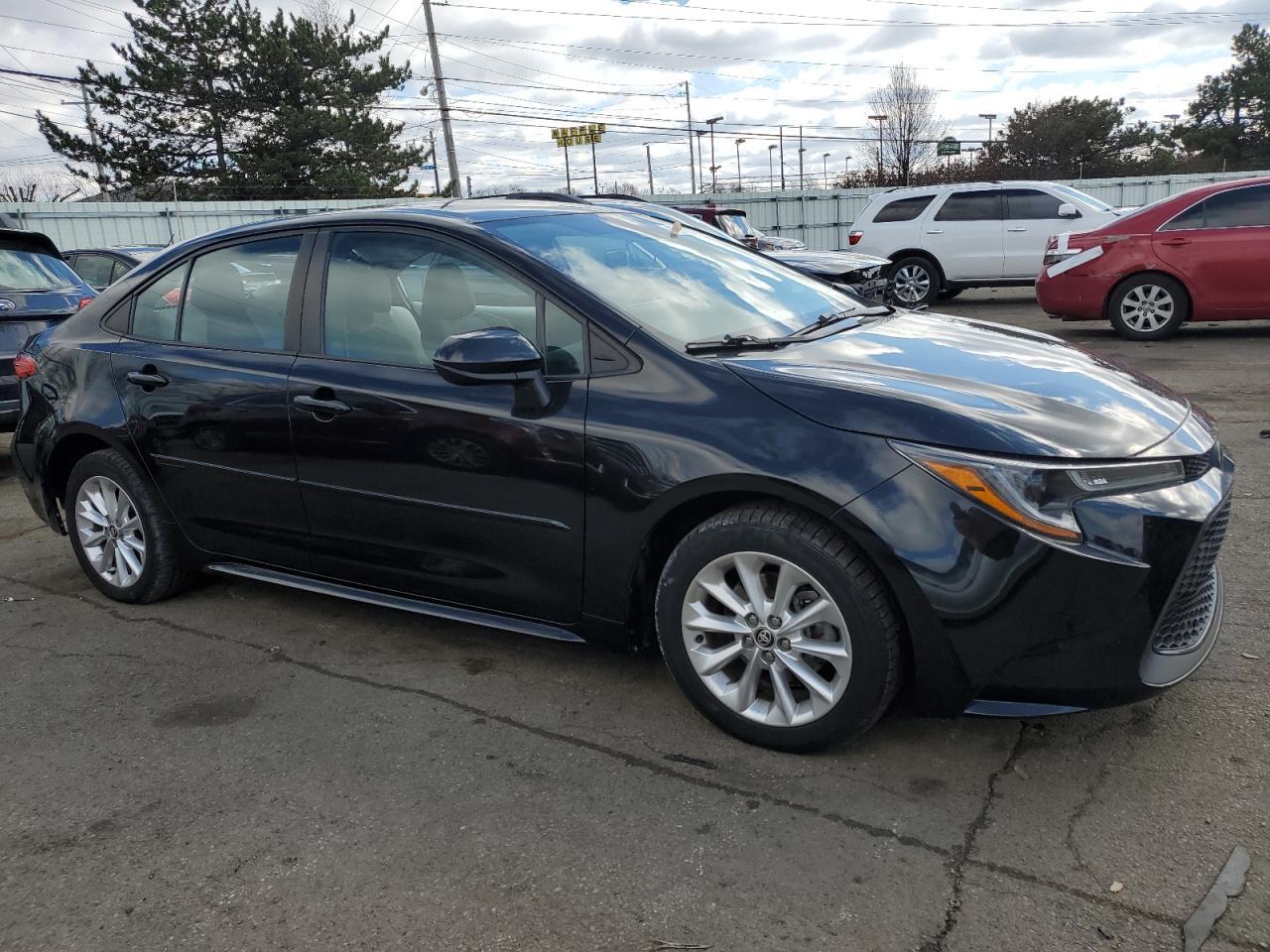 2020 TOYOTA COROLLA LE - Фото 4