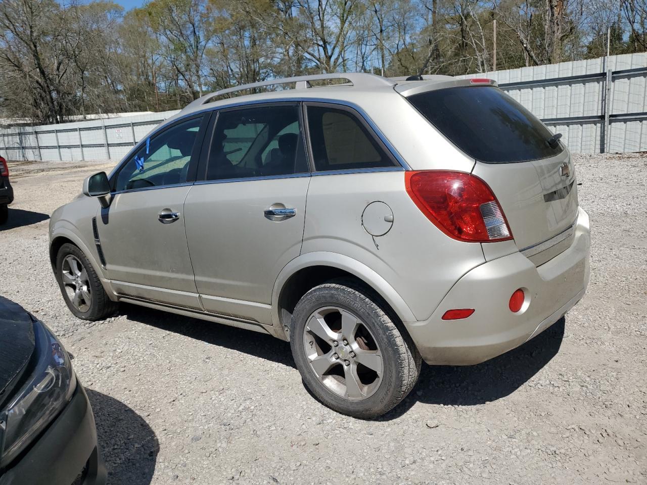 2014 CHEVROLET CAPTIVA LT - Image 2