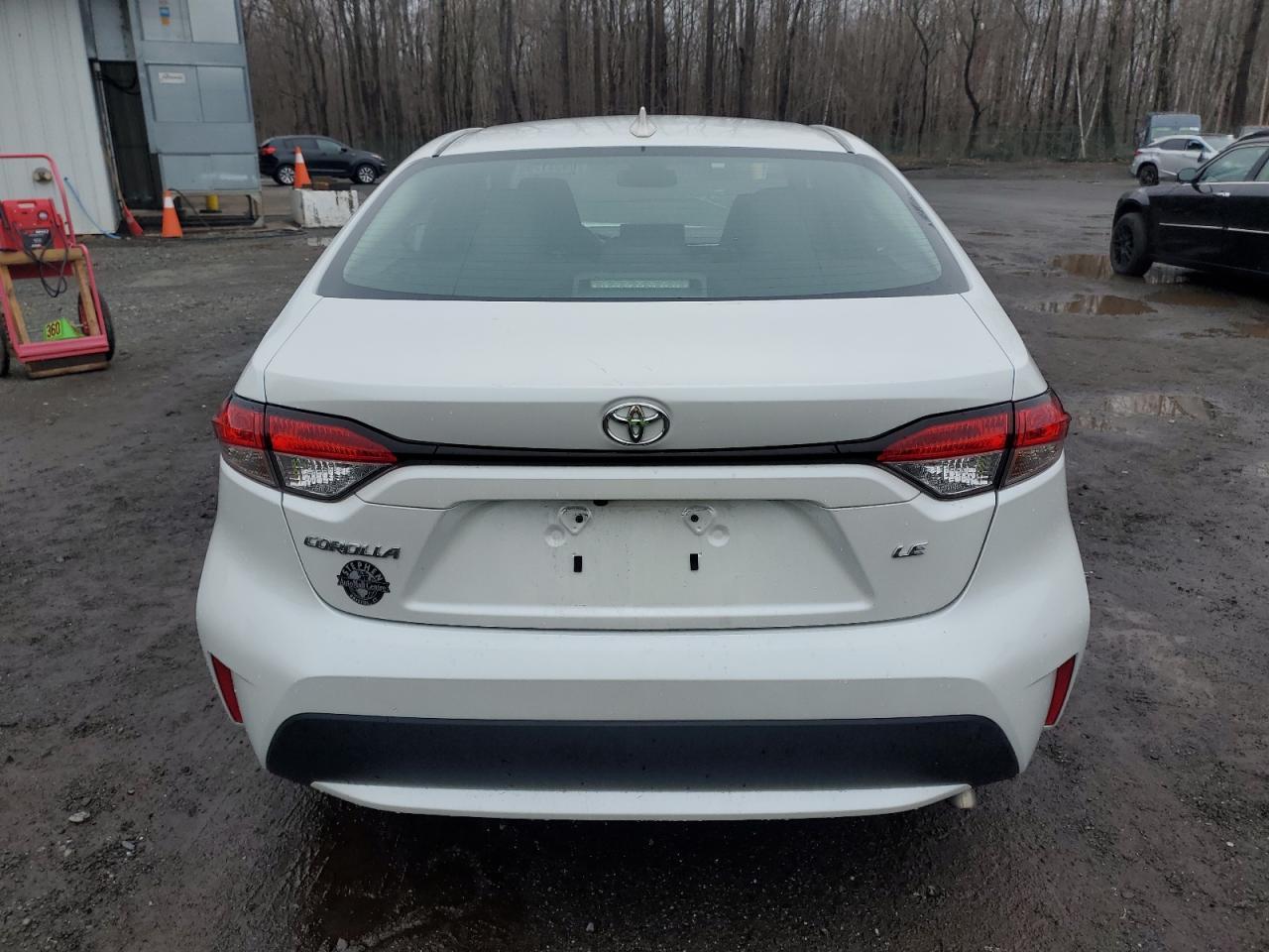 2022 TOYOTA COROLLA LE - Image 6