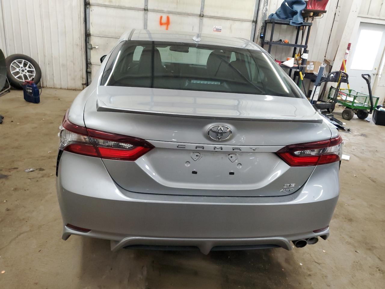 2021 TOYOTA CAMRY SE - Фото 6