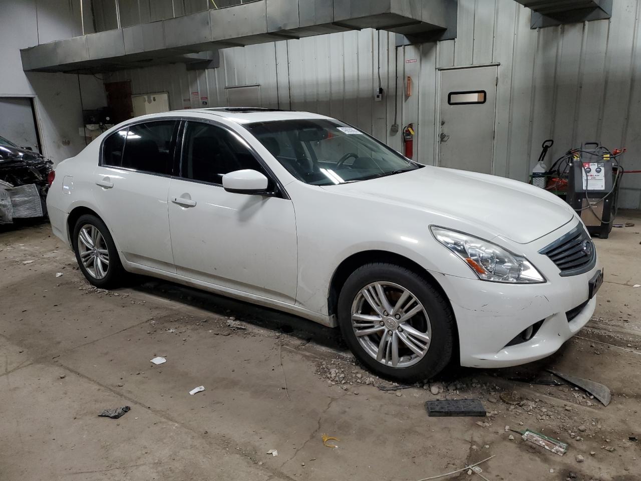 2012 INFINITI G37 - Image 4