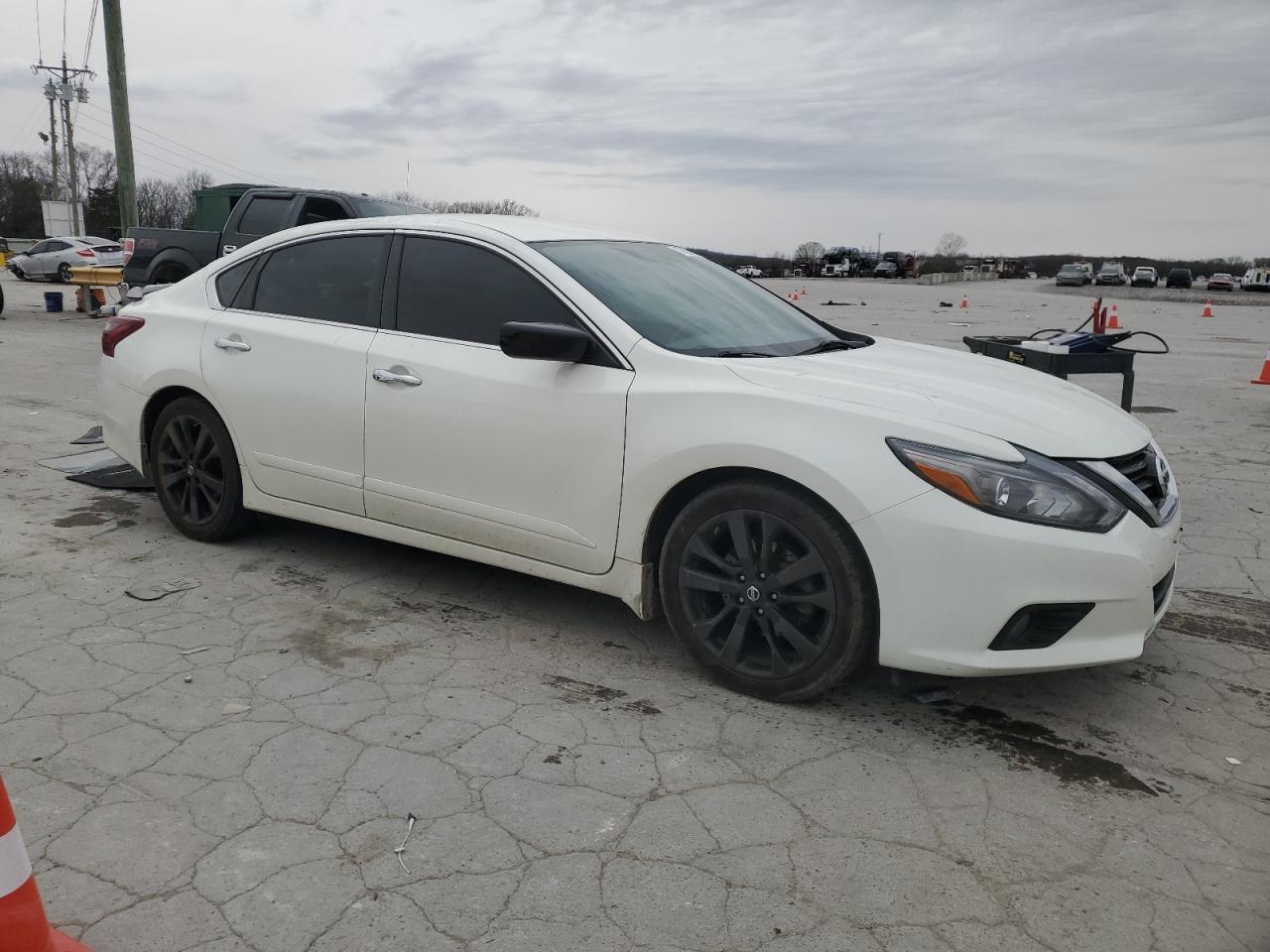 2017 NISSAN ALTIMA 2.5 - Image 4
