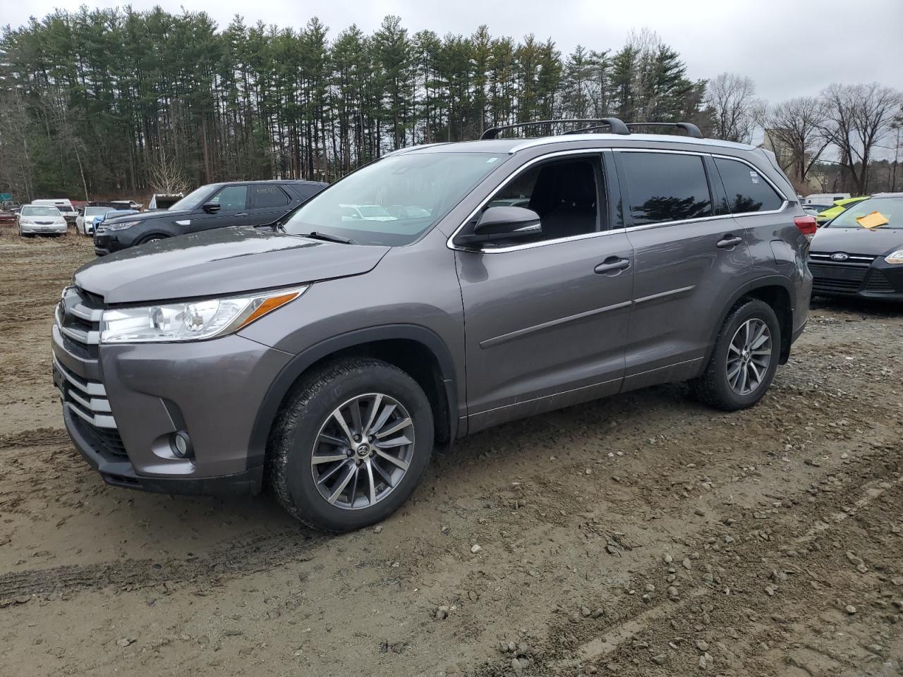 2018 TOYOTA HIGHLANDER