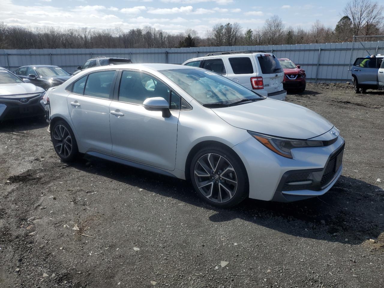2020 TOYOTA COROLLA SE - Фото 4