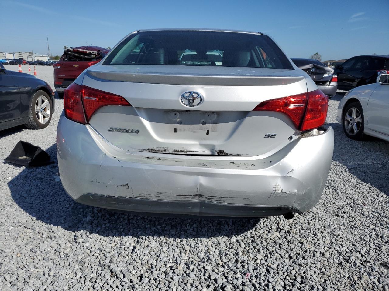 2018 TOYOTA COROLLA L - Image 6