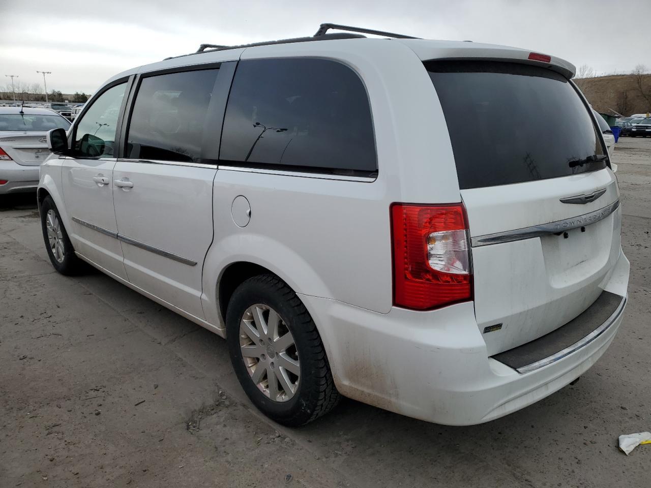 2014 CHRYSLER TOWN & COU - Image 2