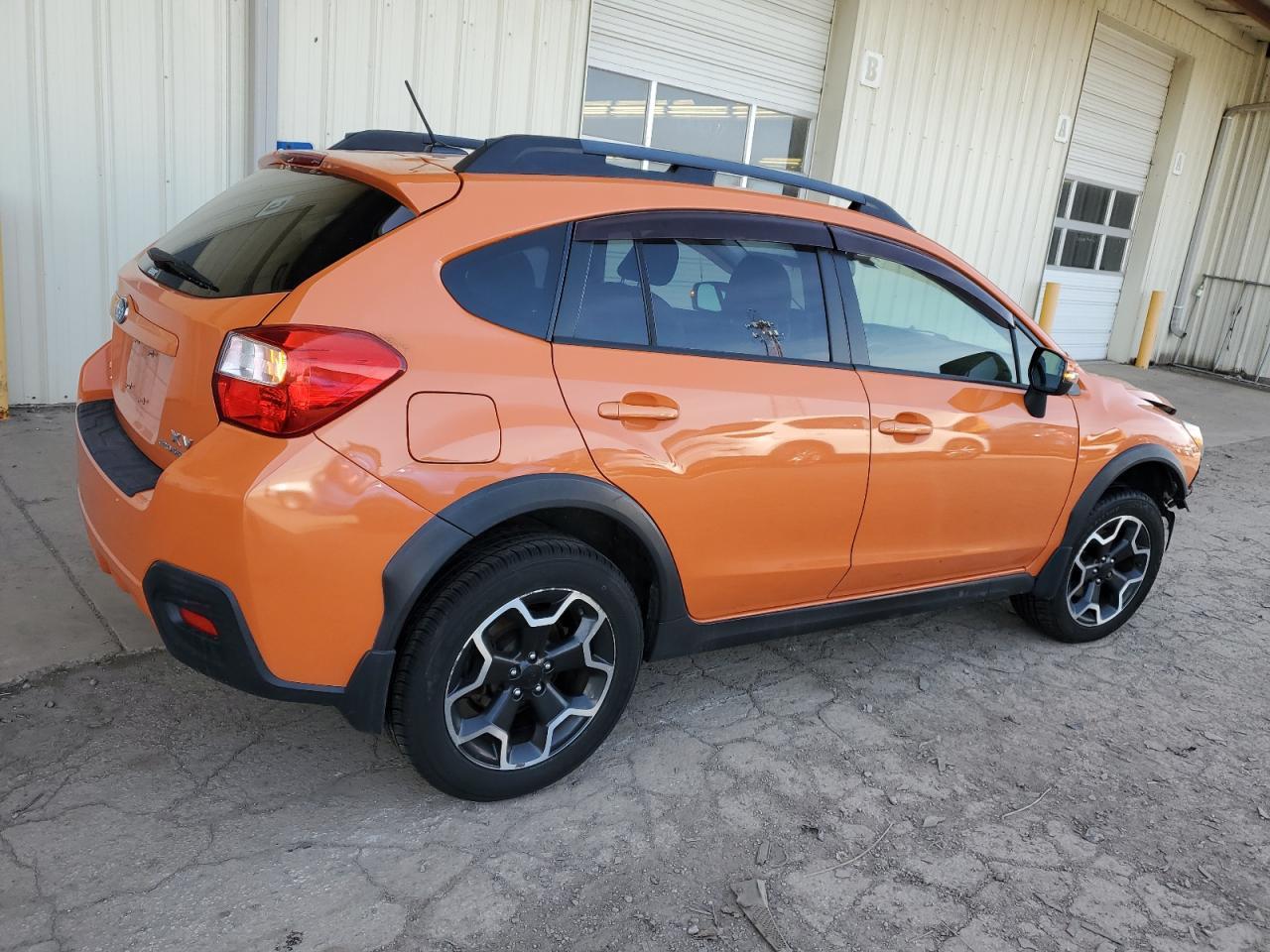 2015 SUBARU XV CROSSTR - Image 3