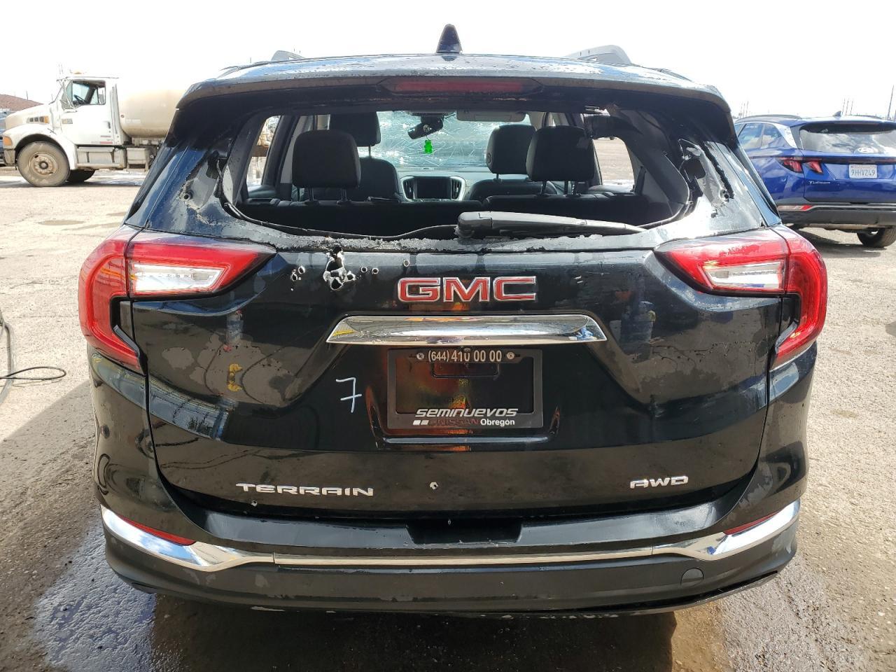2023 GMC TERRAIN SL - Фото 6