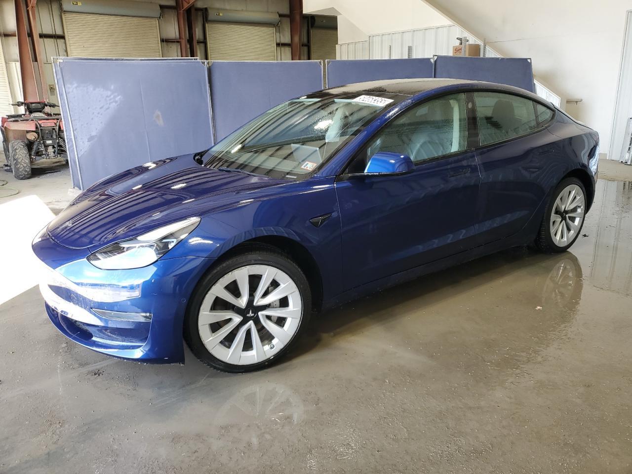 2022 TESLA MODEL 3