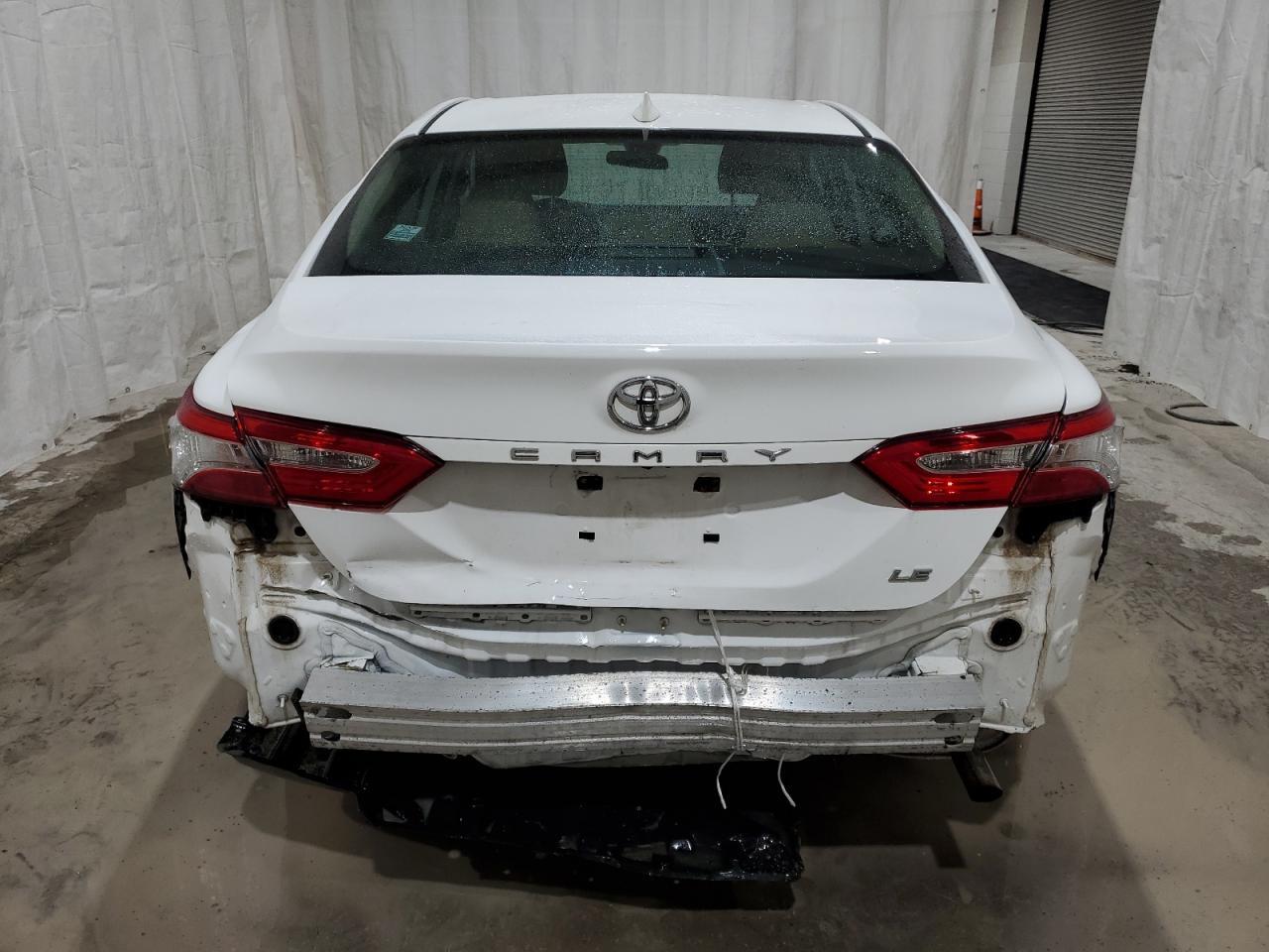 2020 TOYOTA CAMRY LE - Фото 6