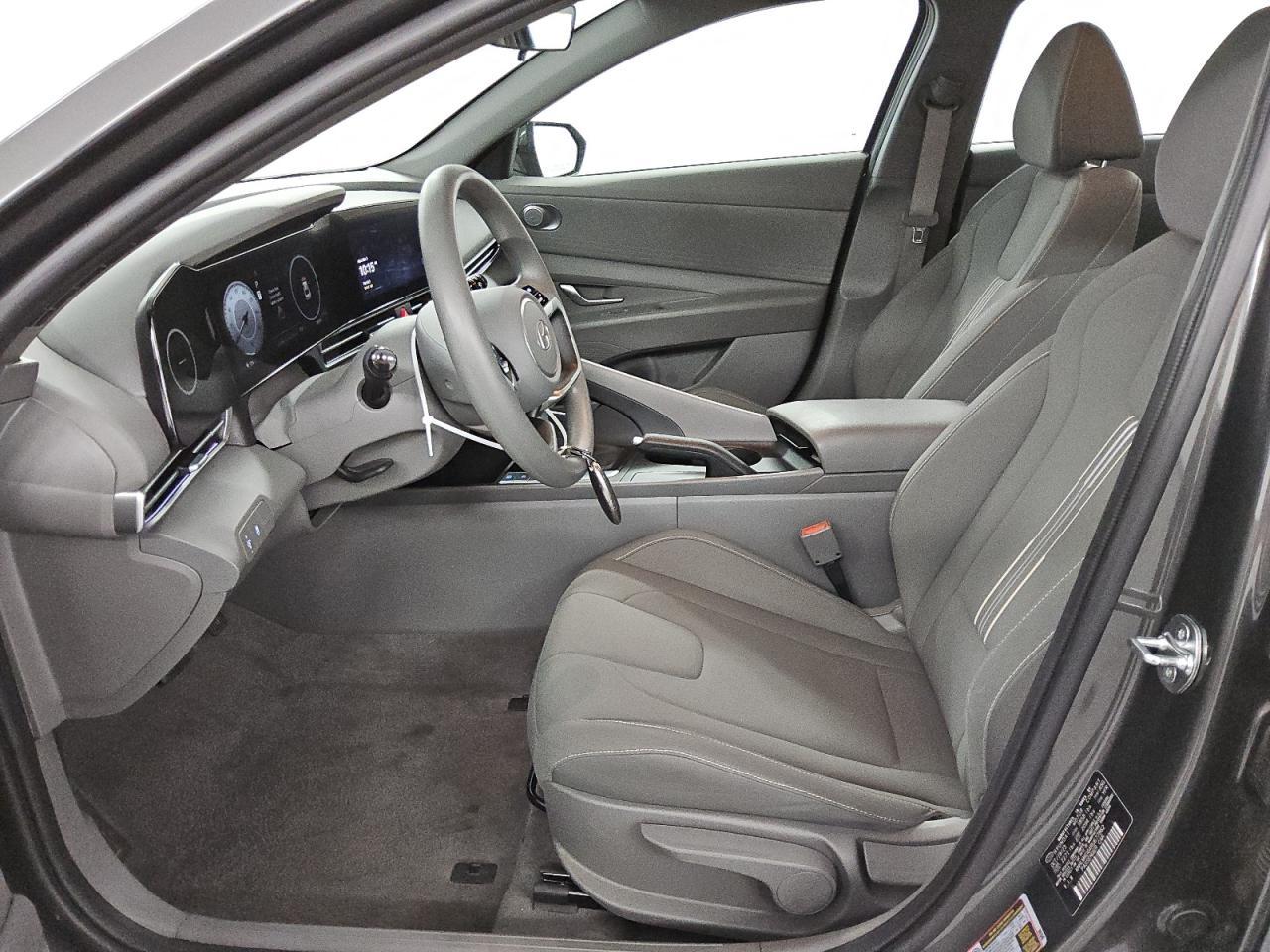 2024 HYUNDAI ELANTRA SE - Image 7