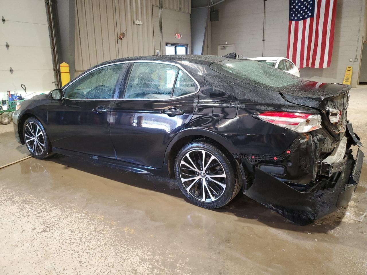 2020 TOYOTA CAMRY SE - Image 2