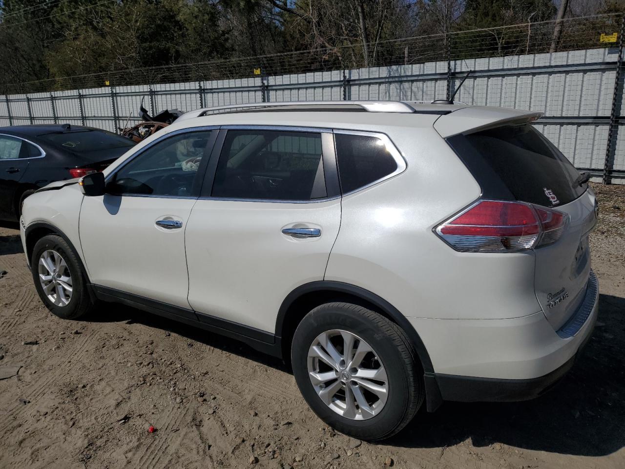2015 NISSAN ROGUE S - Фото 2