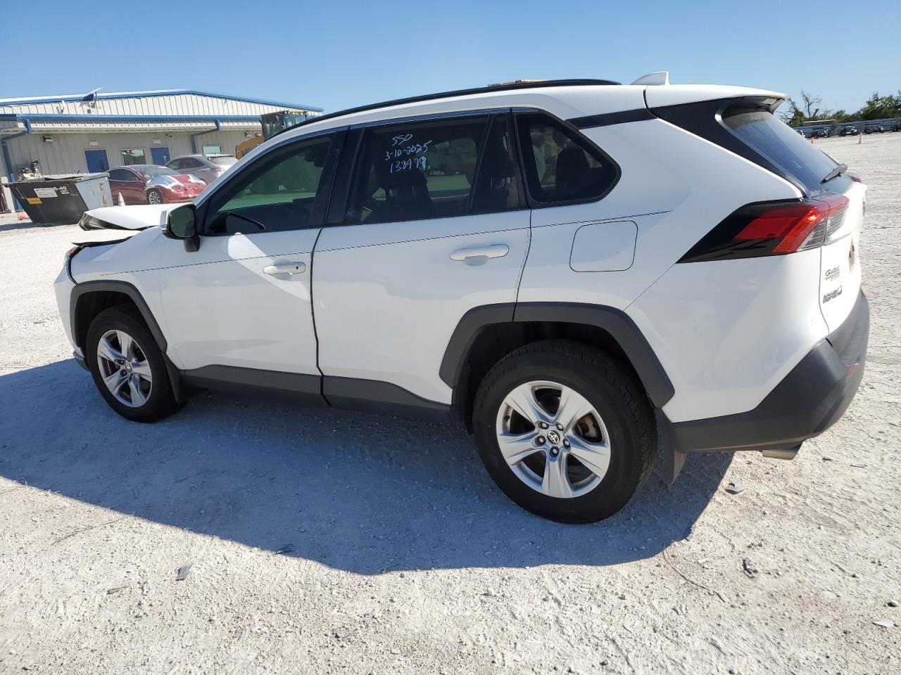 2020 TOYOTA RAV4 XLE - Image 2