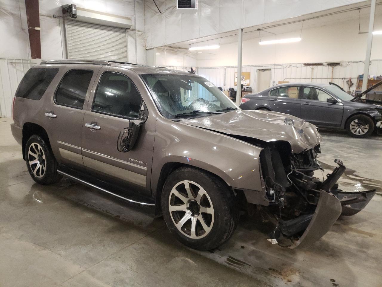 2012 GMC YUKON DENA - Image 4