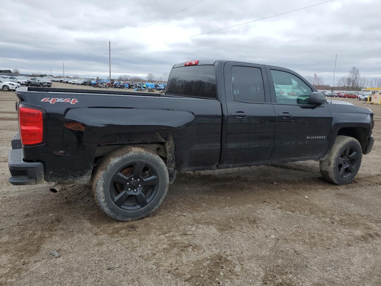 2017 CHEVROLET SILVERADO - Фото 3