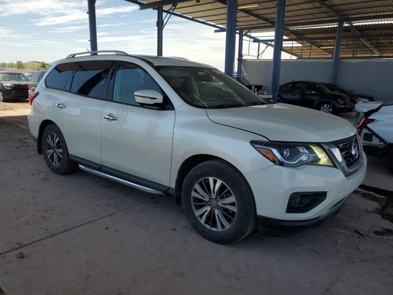 2017 NISSAN PATHFINDER - Image 4