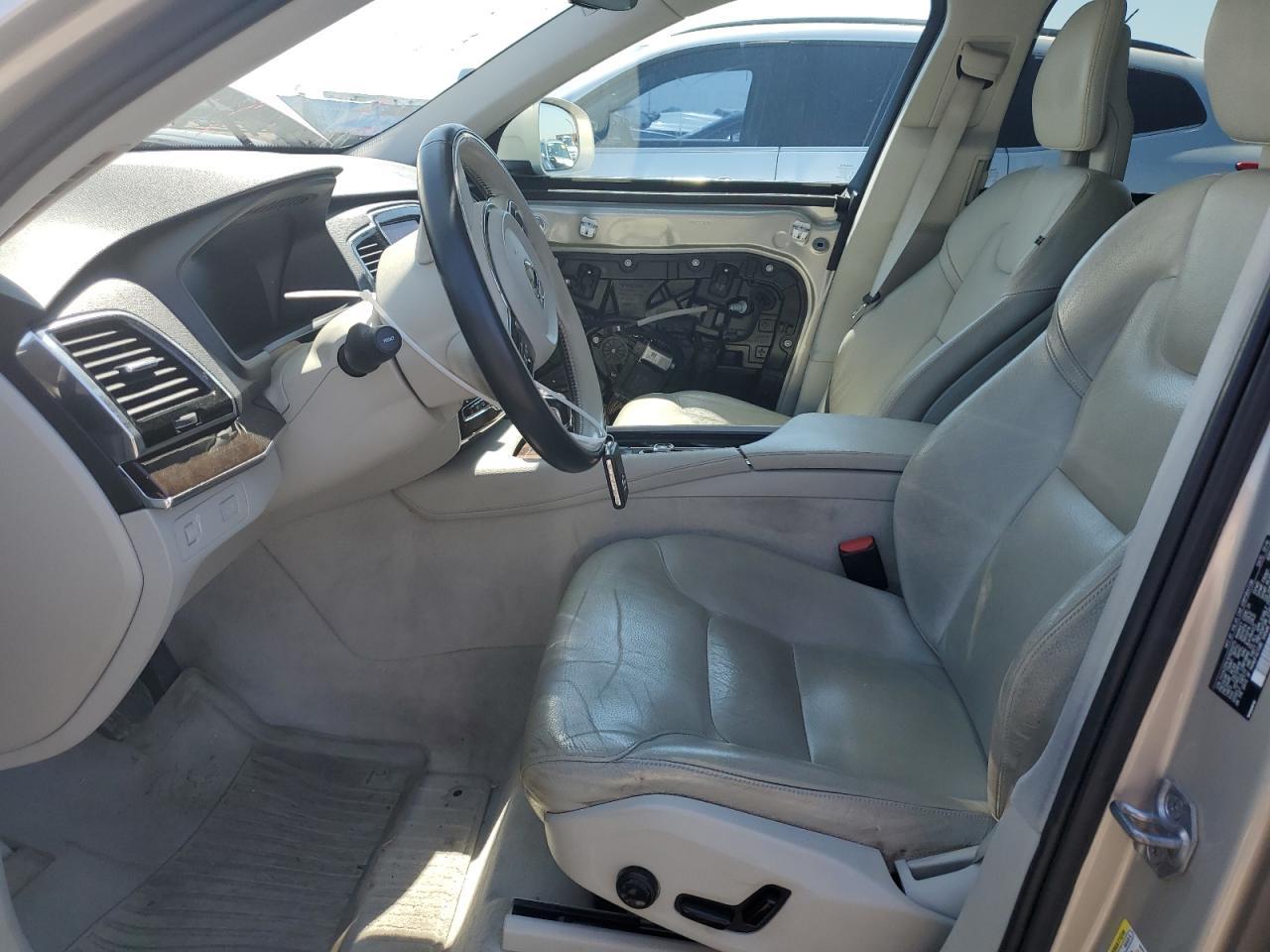 2016 VOLVO XC90 T6 - Фото 7