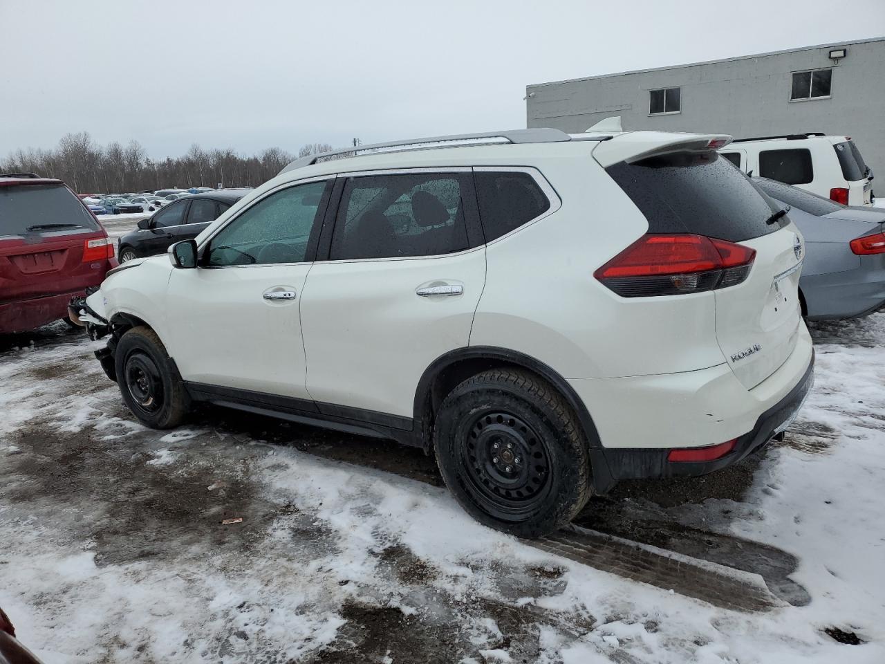2017 NISSAN ROGUE SV - Image 2