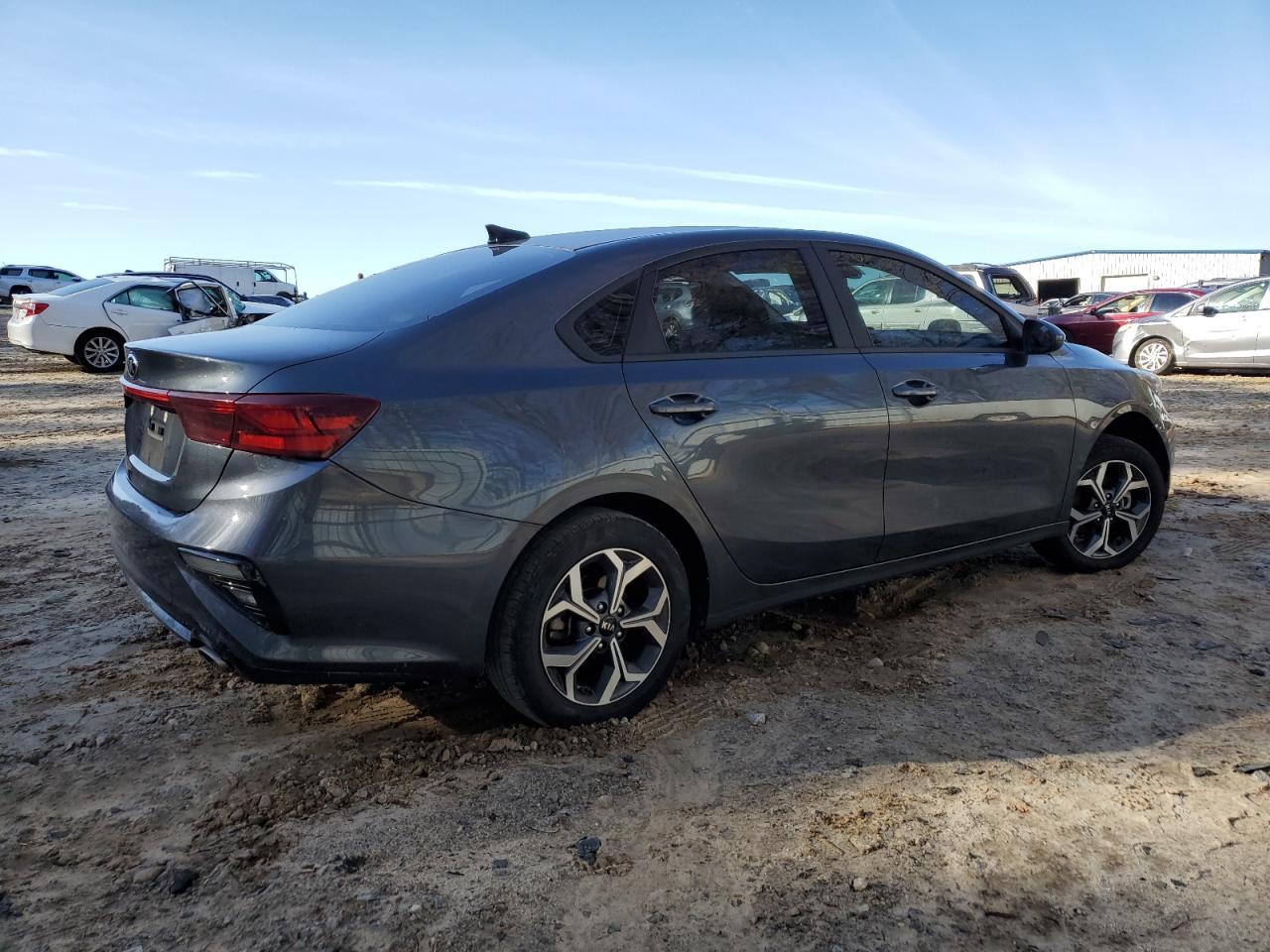 2021 KIA FORTE FE - Image 3