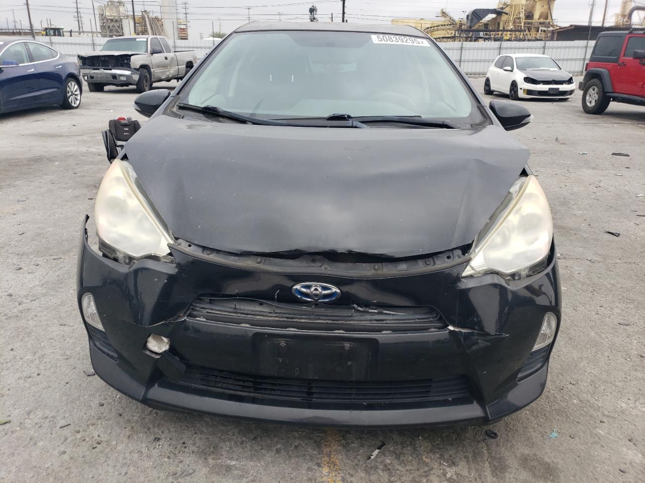 2013 TOYOTA PRIUS C - Фото 5