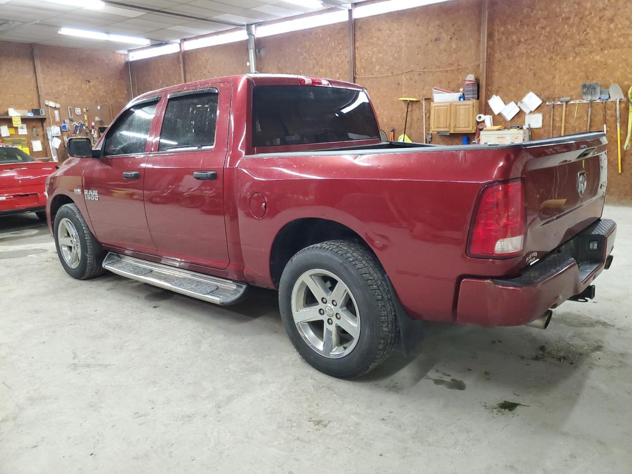 2015 RAM 1500 ST - Фото 2
