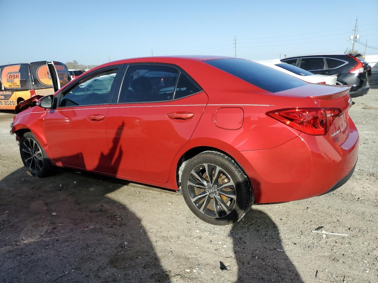 2018 TOYOTA COROLLA L - Фото 2