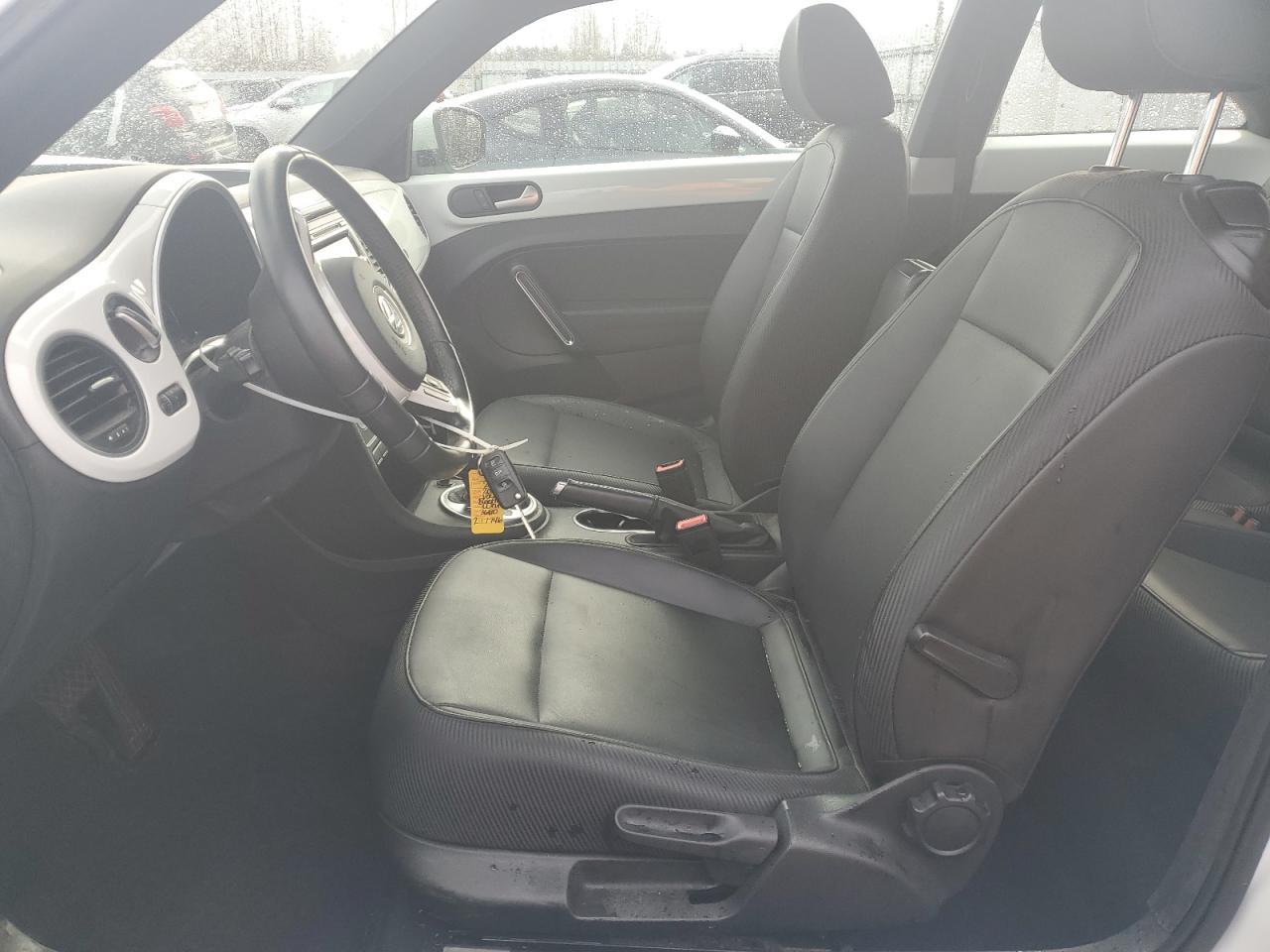 2014 VOLKSWAGEN BEETLE - Image 7