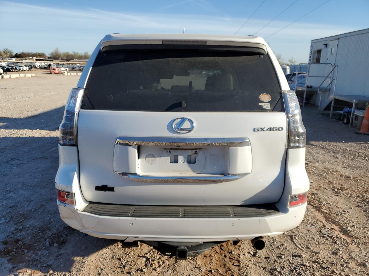 2014 LEXUS GX 460 - Image 6