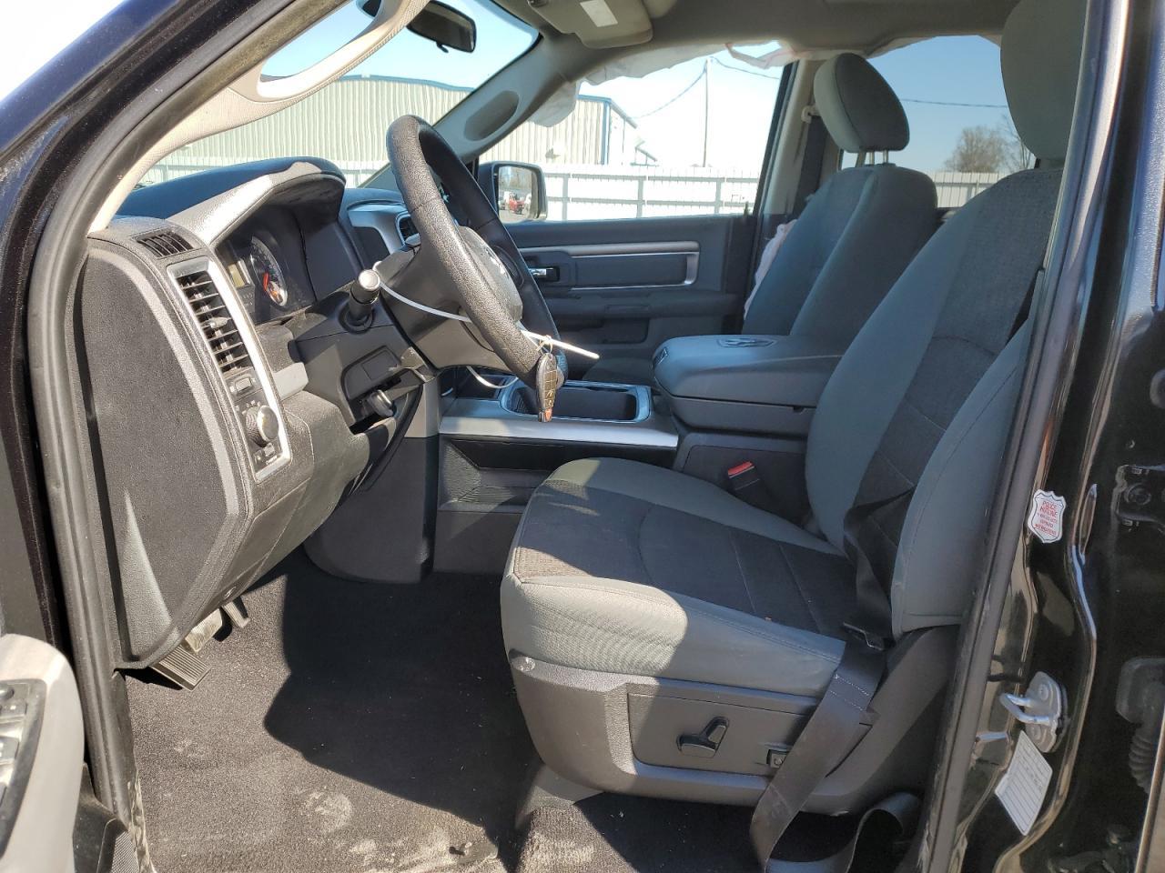 2017 RAM 1500 SLT - Image 7