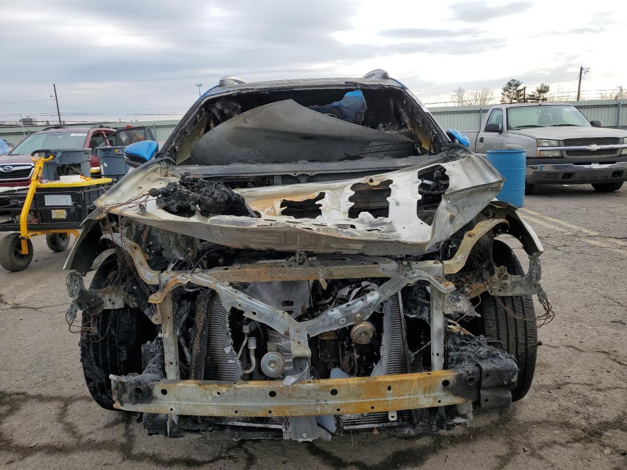 2017 TOYOTA RAV4 XLE - Image 5