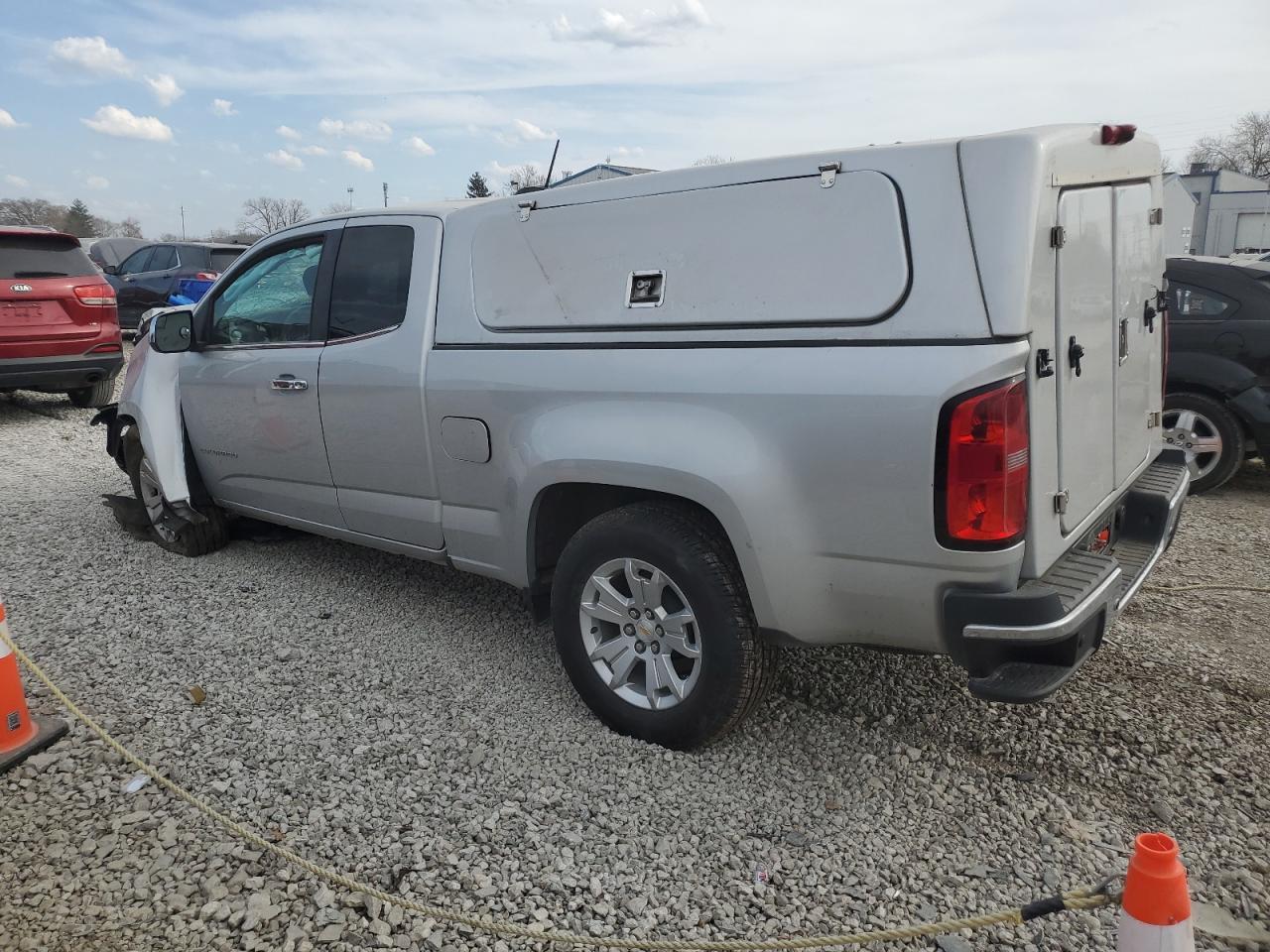 2022 CHEVROLET COLORADO L - Image 2