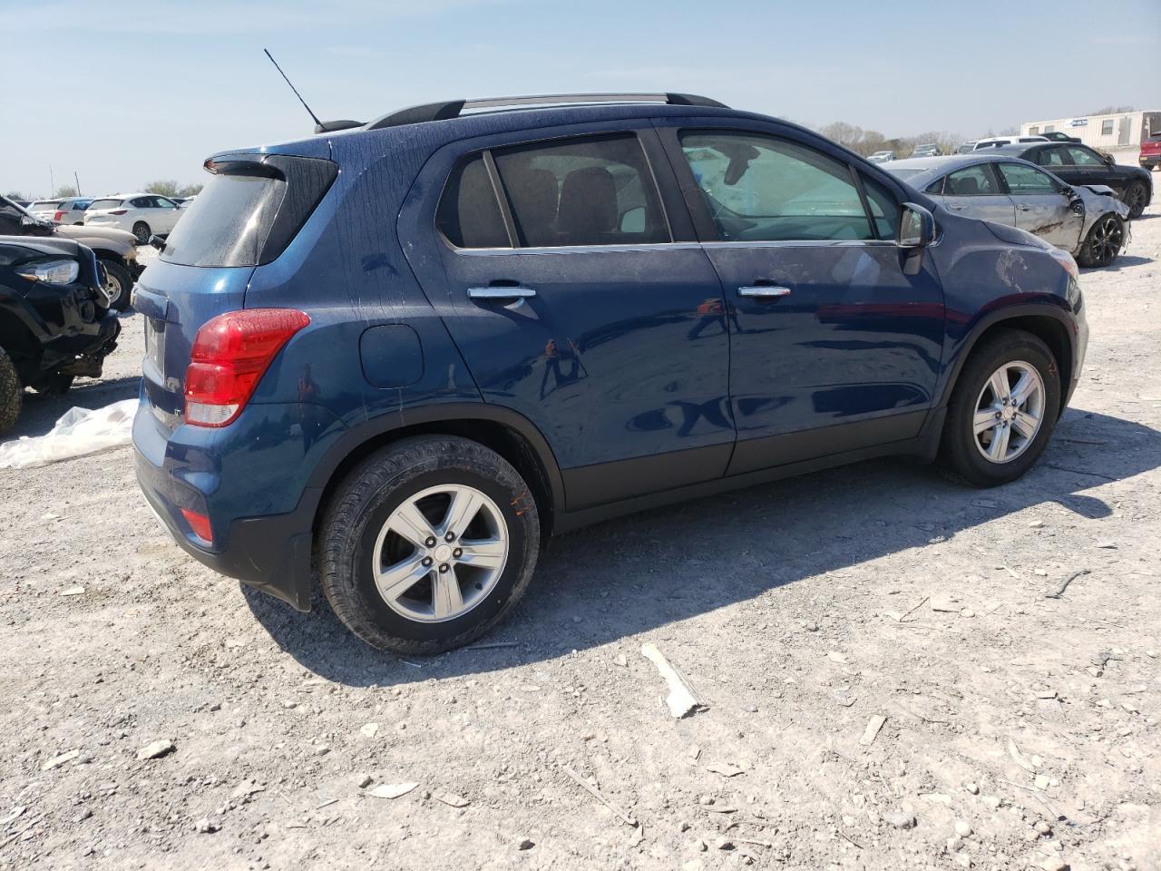 2019 CHEVROLET TRAX 1LT - Фото 3