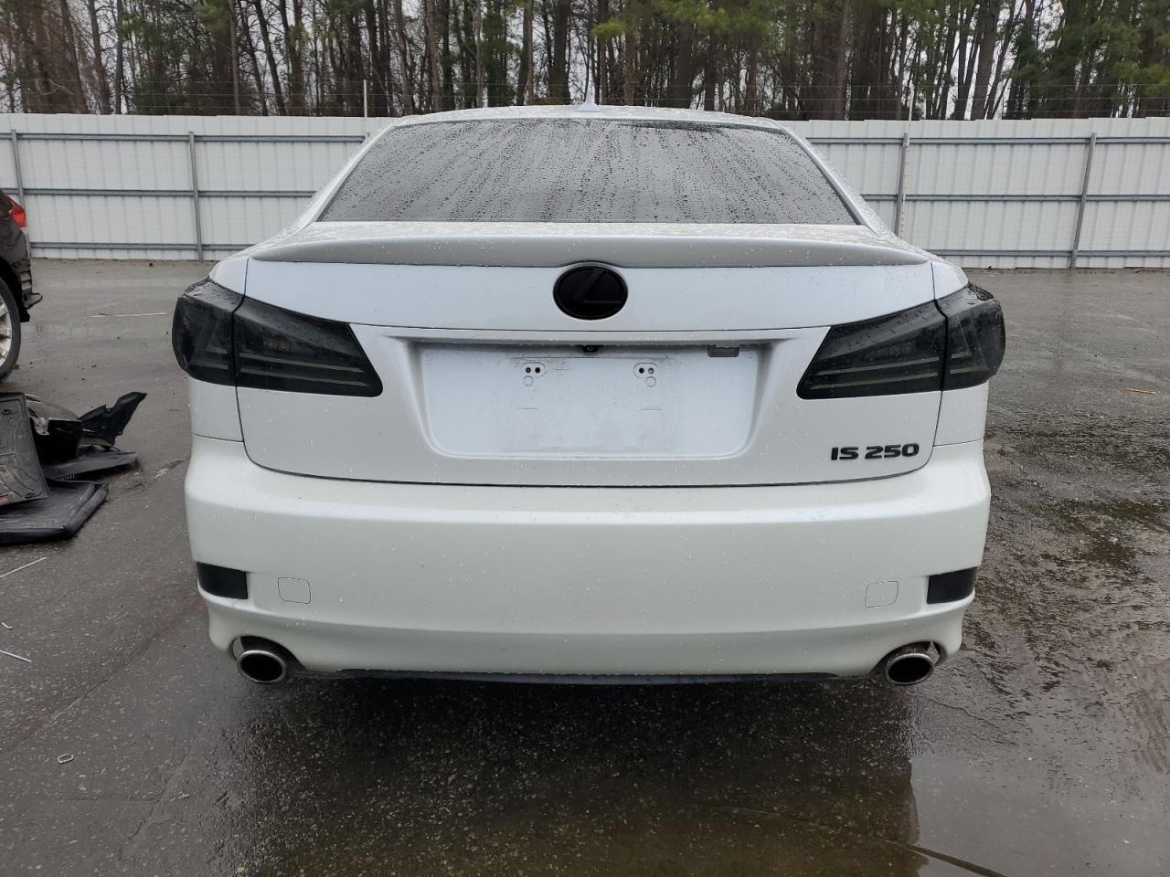 2011 LEXUS IS 250 - Фото 6