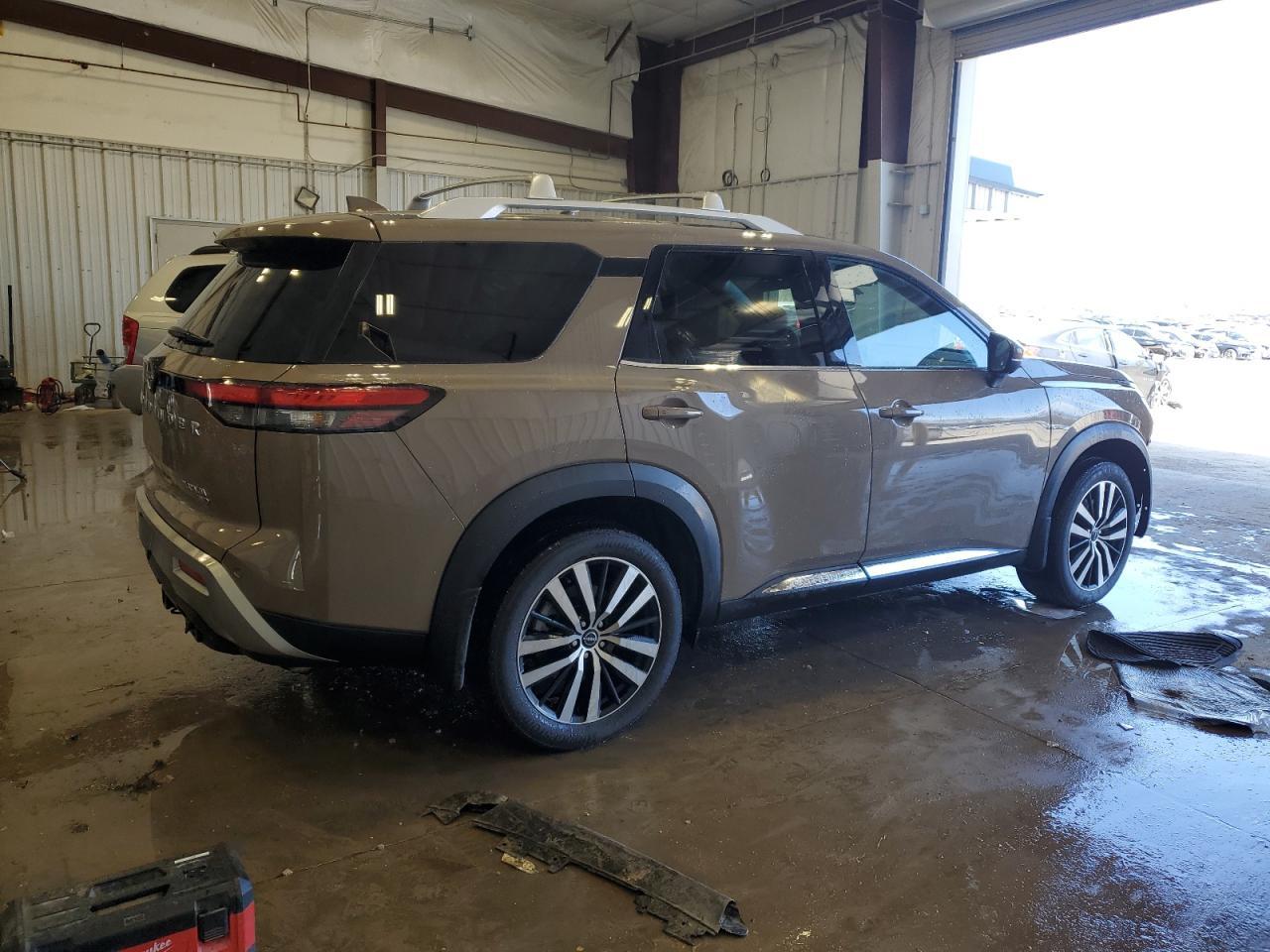 2023 NISSAN PATHFINDER - Фото 3