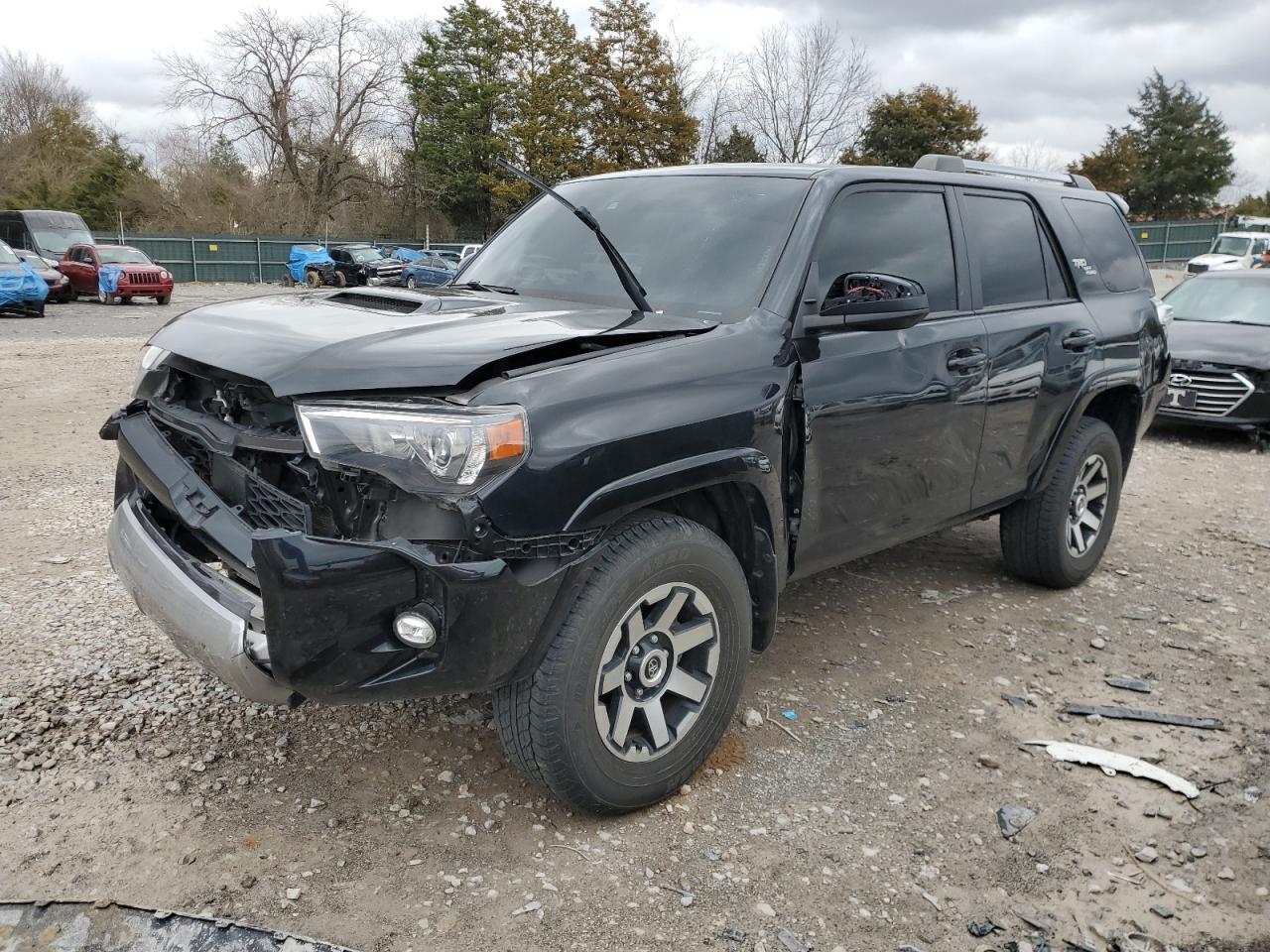 2022 TOYOTA 4RUNNER SR