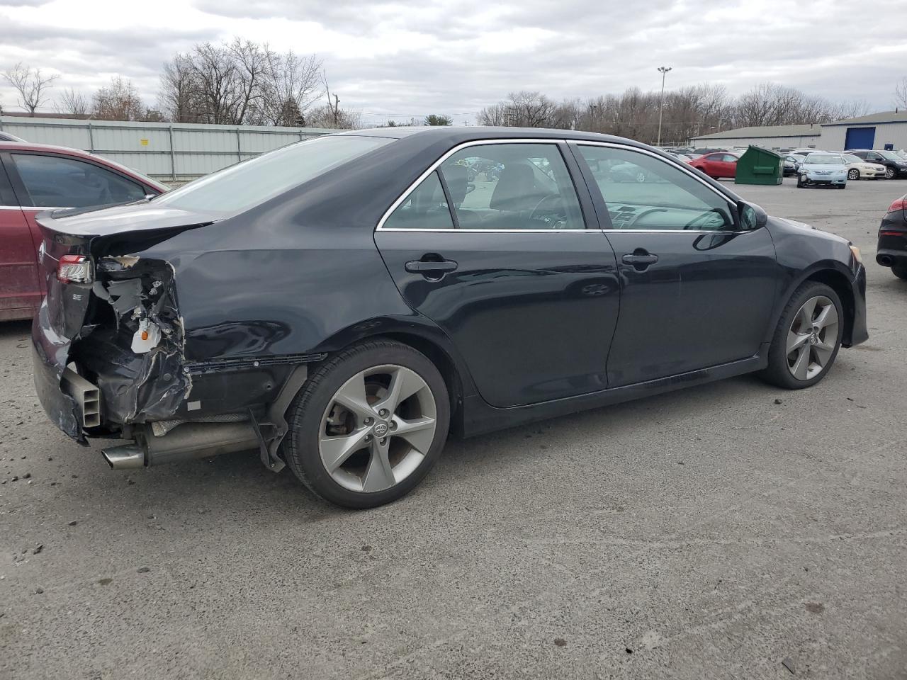 2014 TOYOTA CAMRY L - Image 3