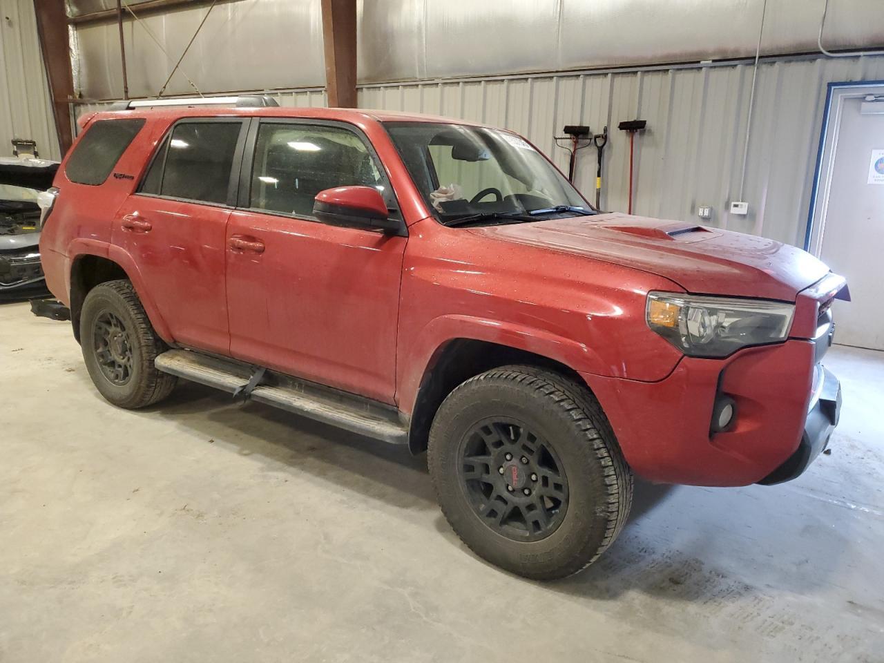 2017 TOYOTA 4RUNNER SR - Фото 4