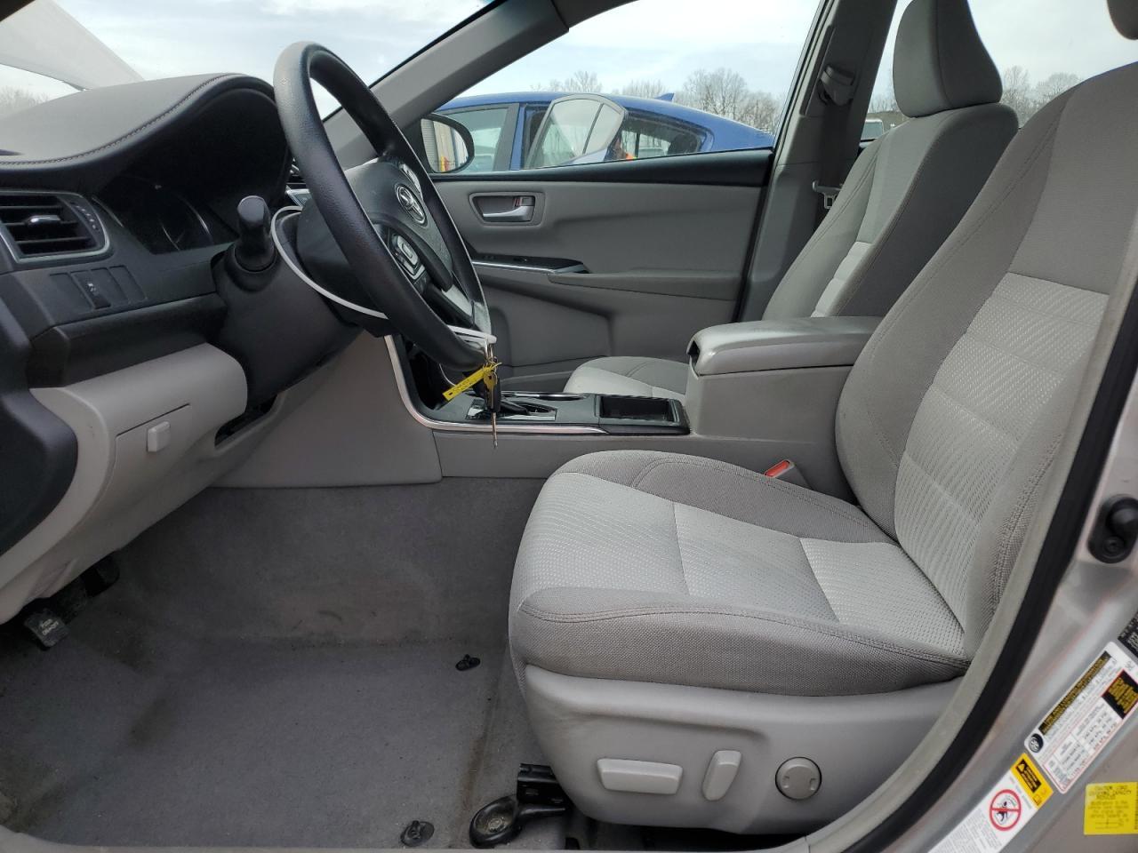 2017 TOYOTA CAMRY LE - Image 7