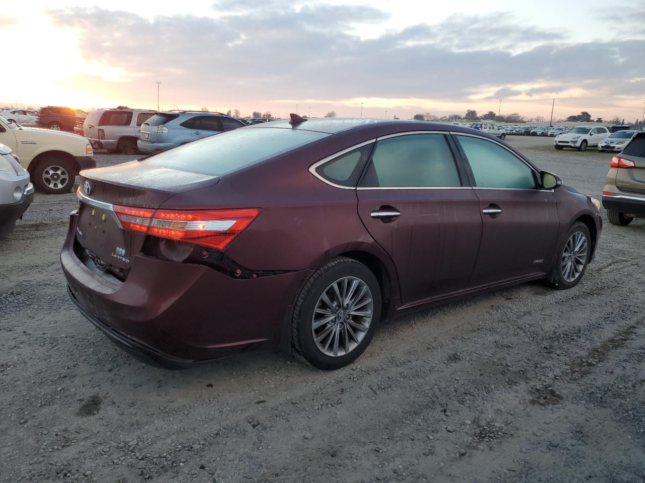 2016 TOYOTA AVALON HYB - Image 3