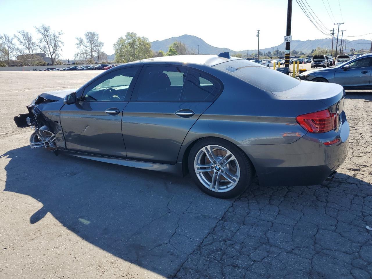 2016 BMW 528 I - Фото 2