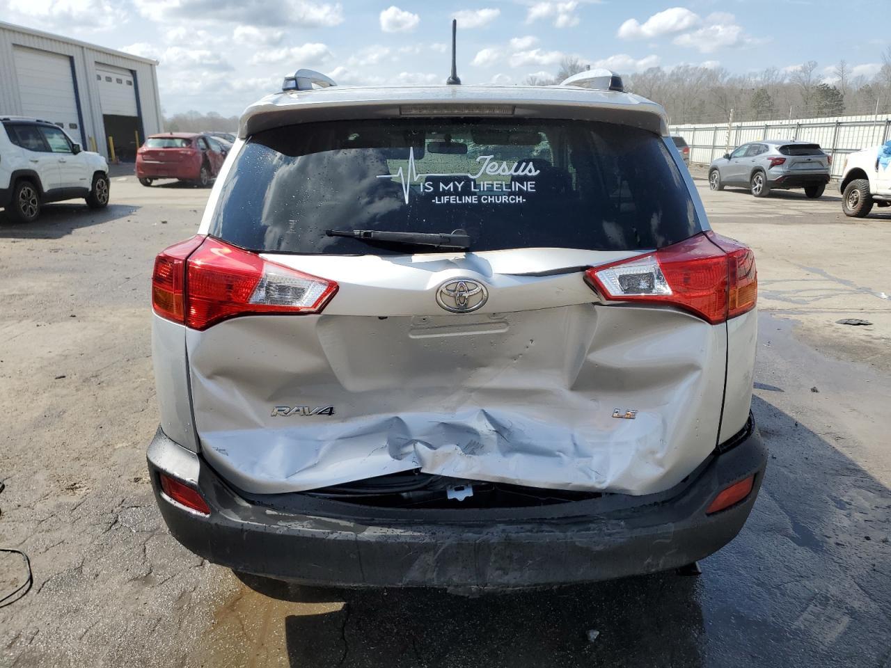 2015 TOYOTA RAV4 LE - Image 6