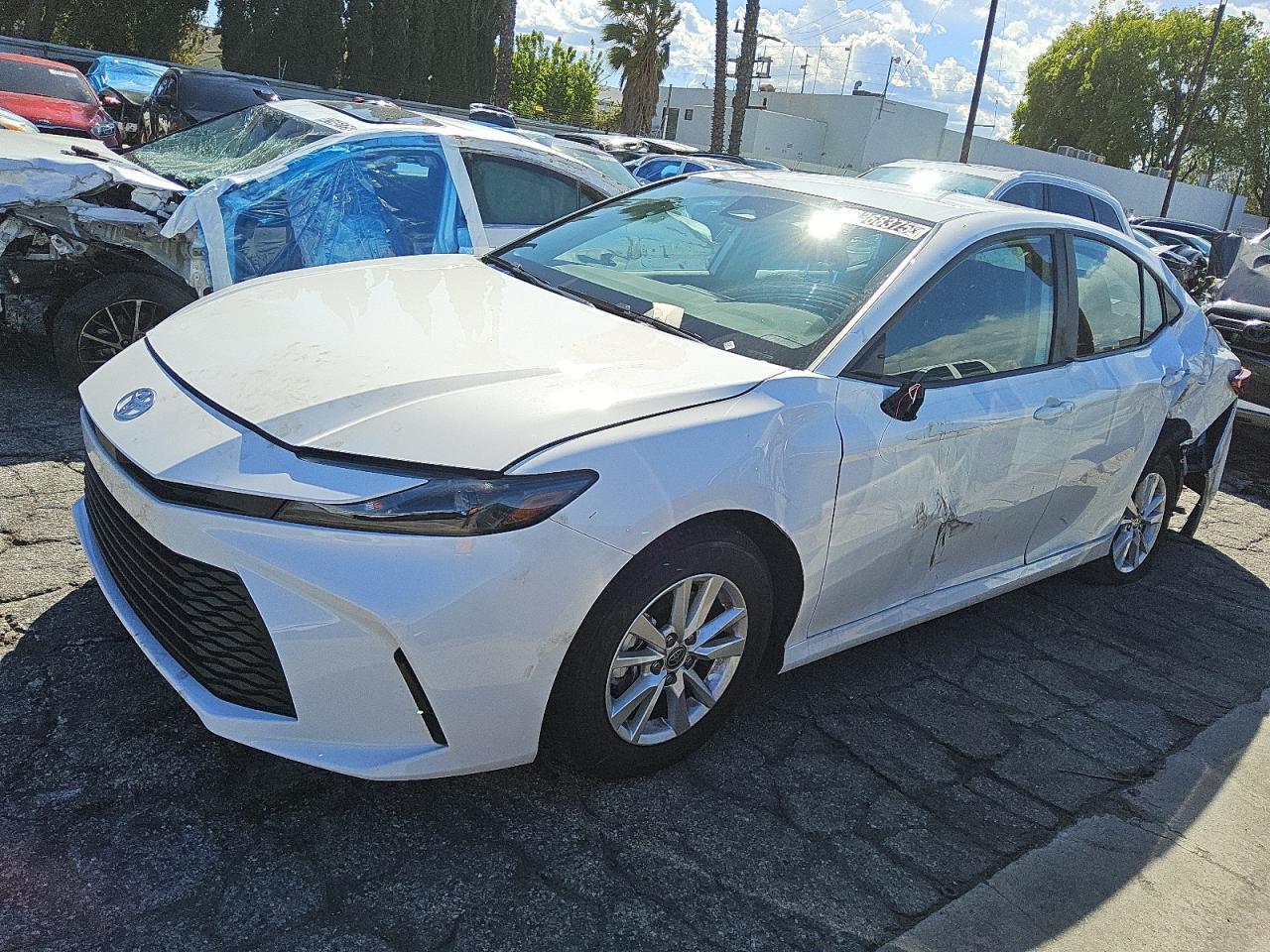 2025 TOYOTA CAMRY XSE