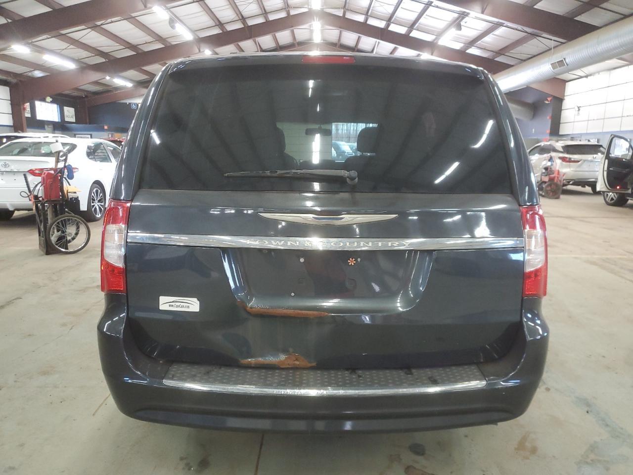 2014 CHRYSLER TOWN & COU - Фото 6