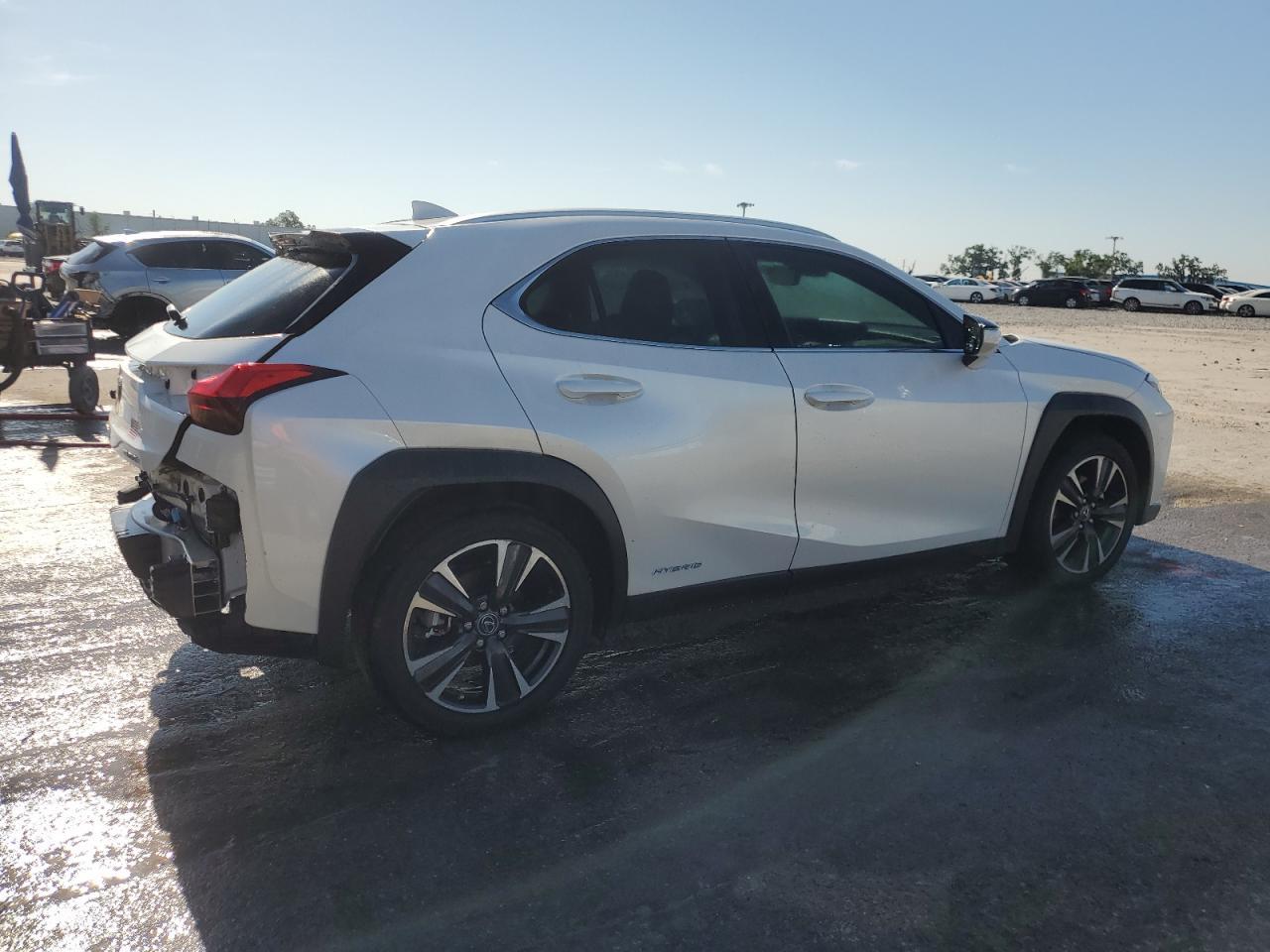 2021 LEXUS UX 250H - Фото 3