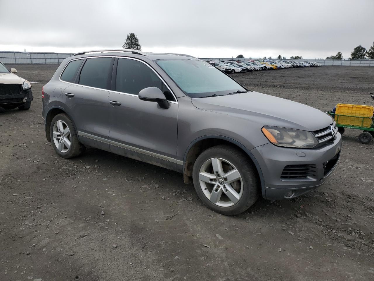 2012 VOLKSWAGEN TOUAREG V6 - Image 4