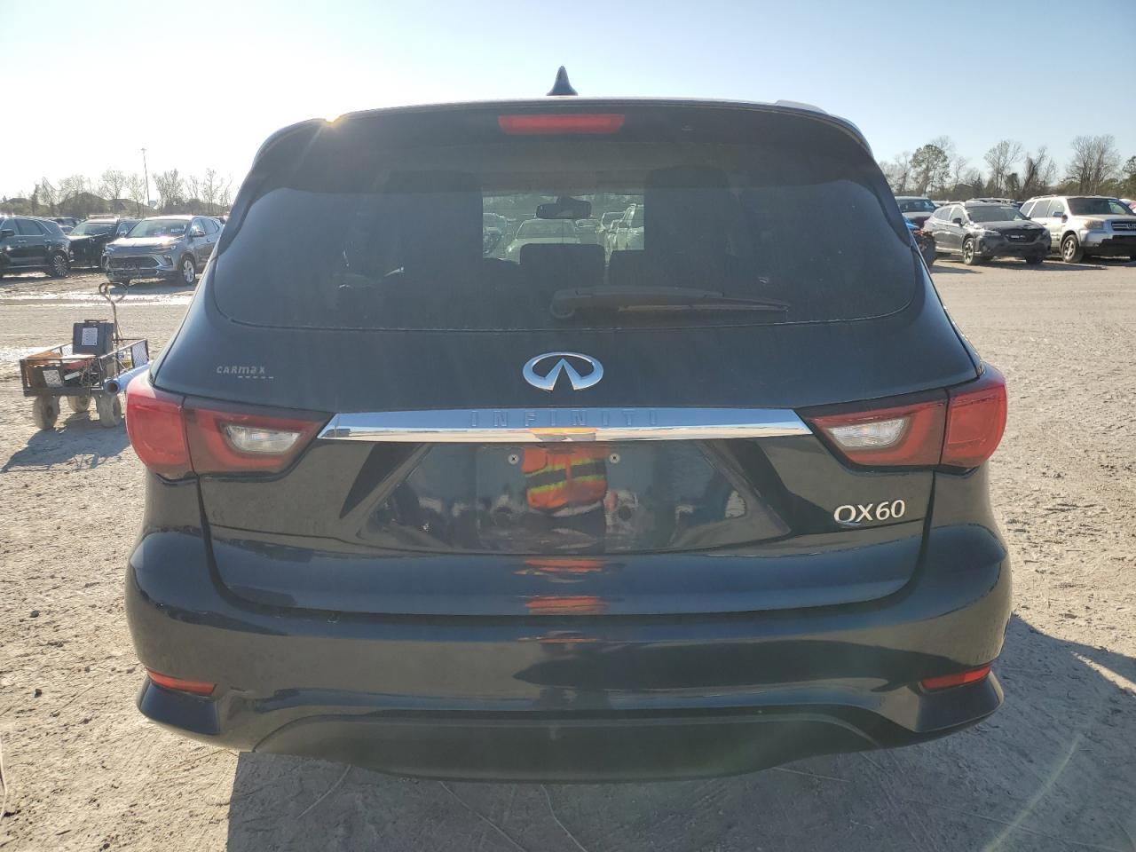 2019 INFINITI QX60 LUXE - Image 6