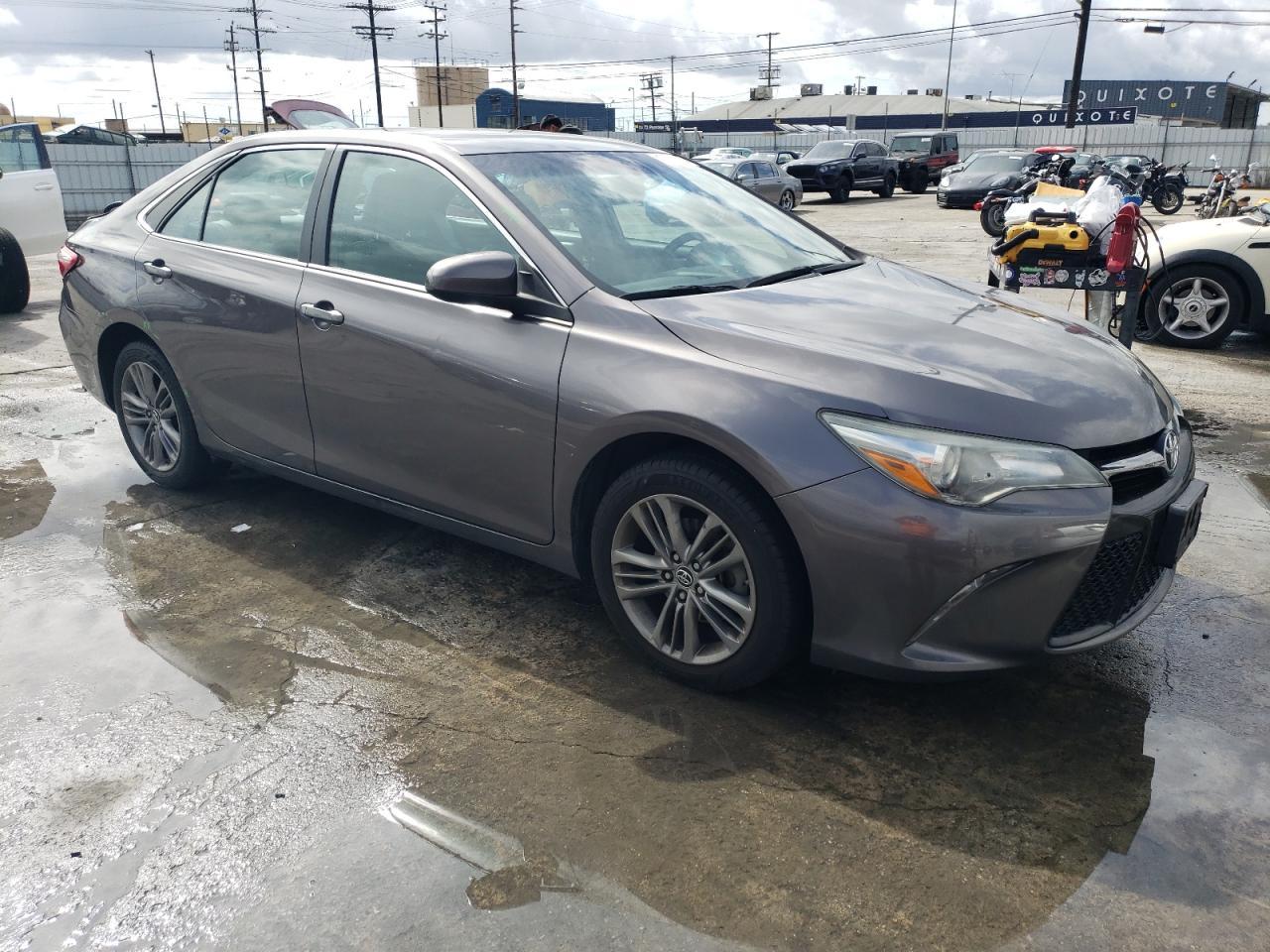 2015 TOYOTA CAMRY LE - Фото 4