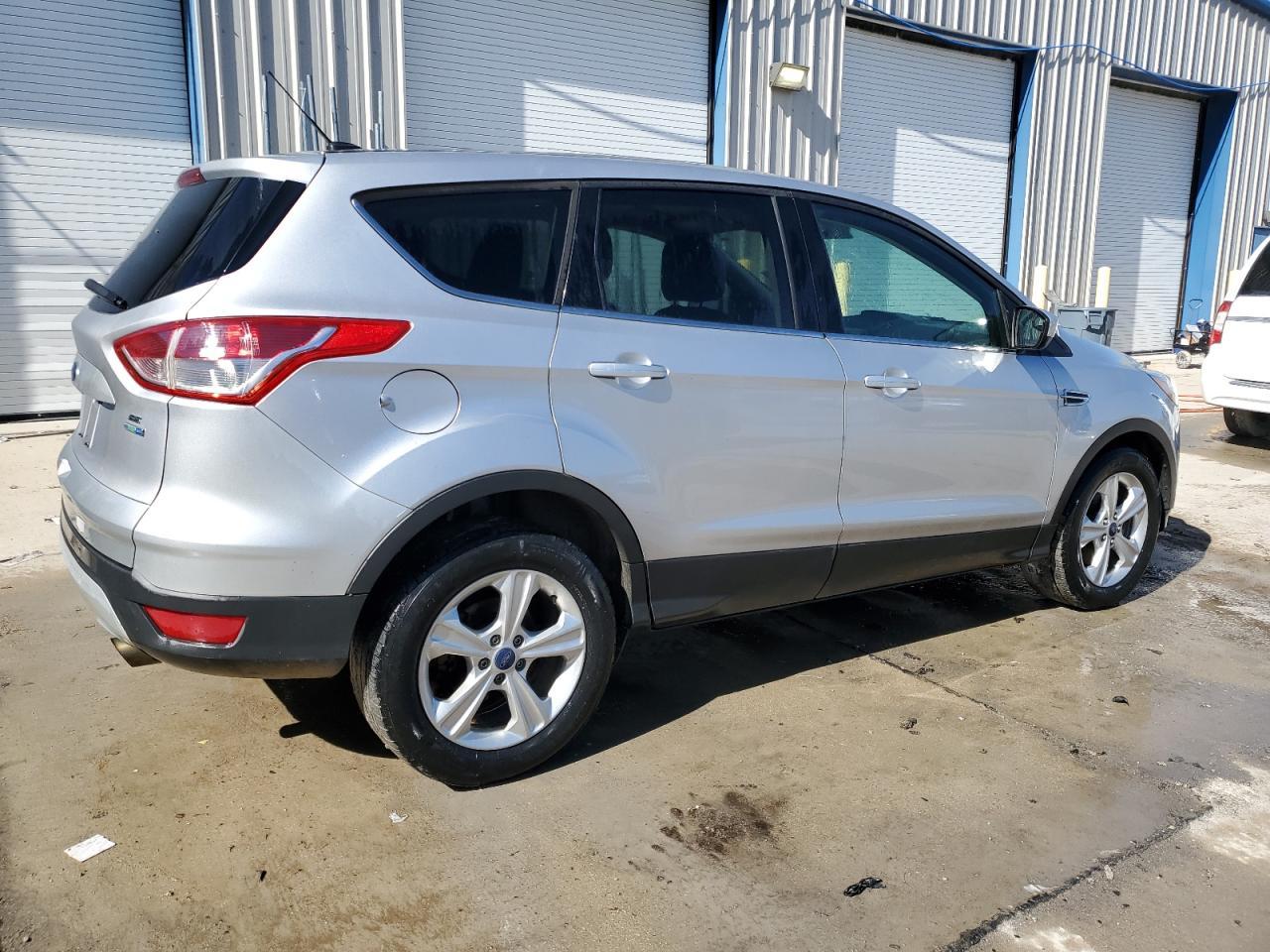 2015 FORD ESCAPE SE - Image 3