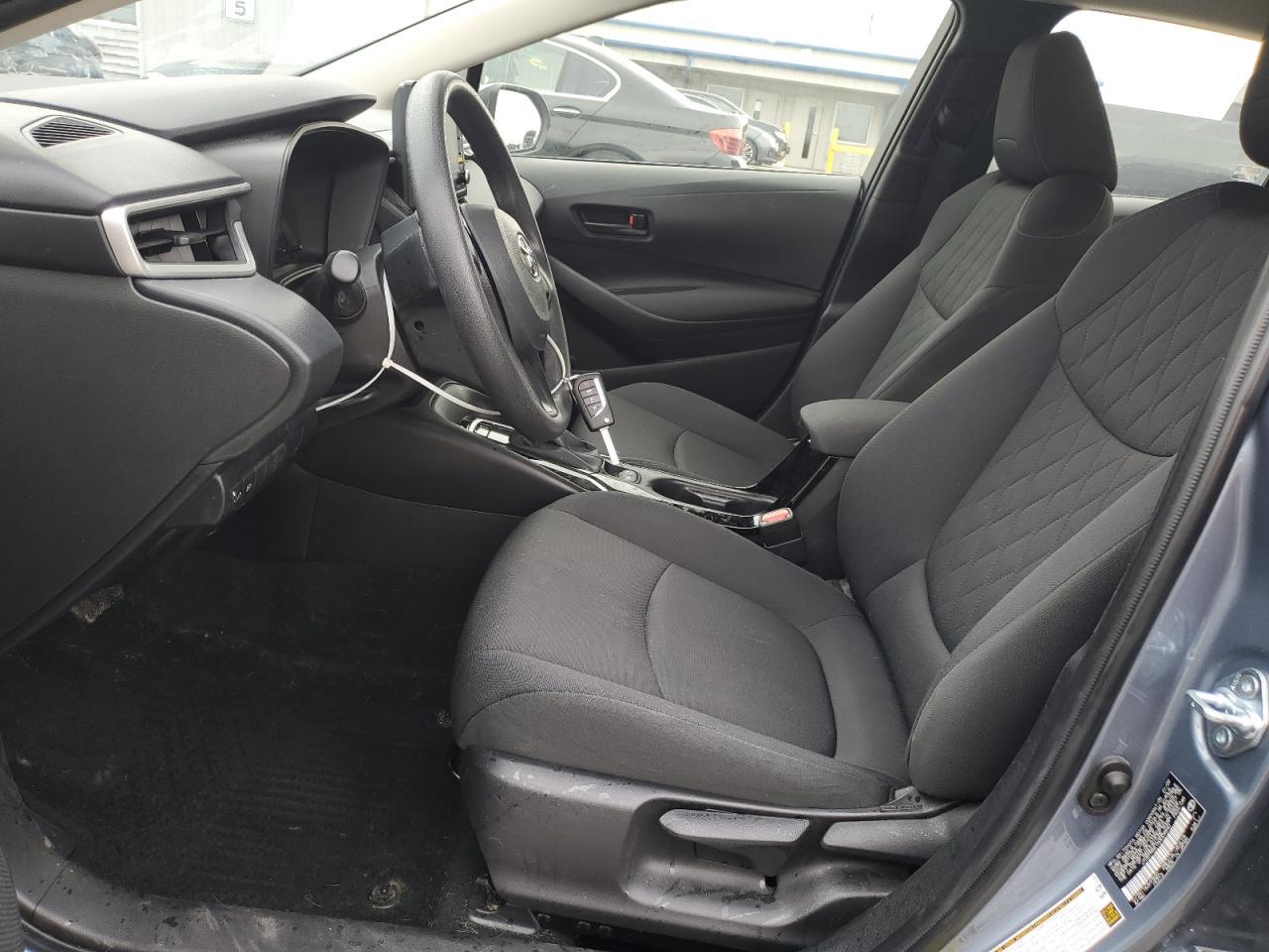 2022 TOYOTA COROLLA LE - Фото 7